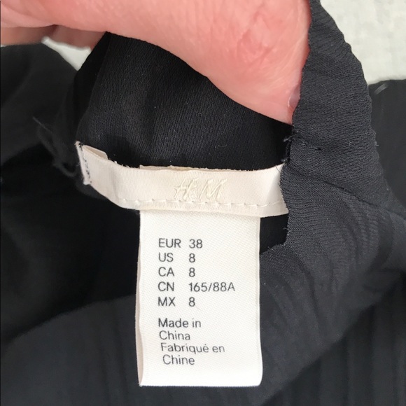 H&M Sleeveless SHEER Black 1/2 turtle neck - Picture 6 of 8